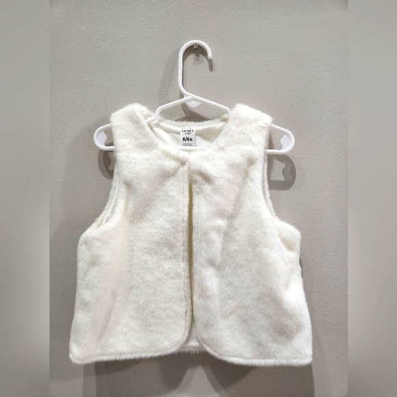 Carter's faux fur vest - Picture 1 of 5
